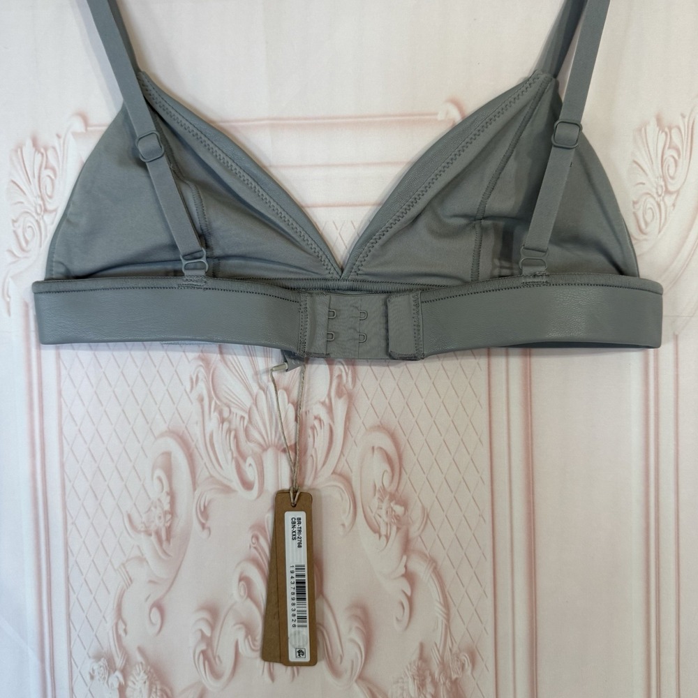 SKIMS Faux Leather Triangle Bralette Cinder Grey BR-TRI-2768 Womens Size XXS NWT - Picture 10 of 10